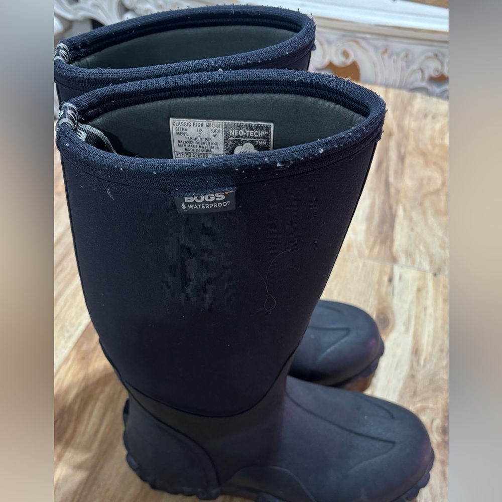 CLASSIC HIGH 
Men's/boys  Insulated Waterproof Boots size 7